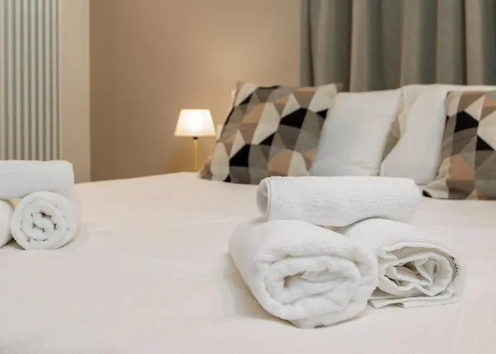 Center Bgynn Balcony Apartament *