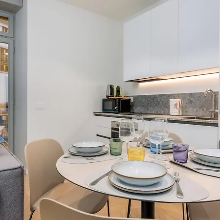 Center Bgynn Balcony Апартаменты *